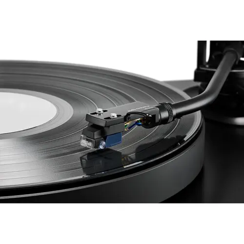 AT-VM520xEB H  1.webp