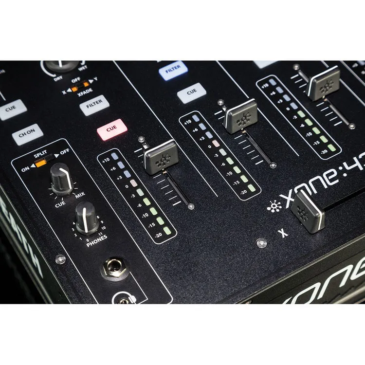 XONE-43 DJ Mixer 6.webp