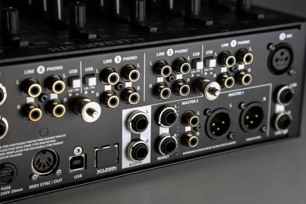 Xone-PX5-XLink-1024x683.jpg.webp